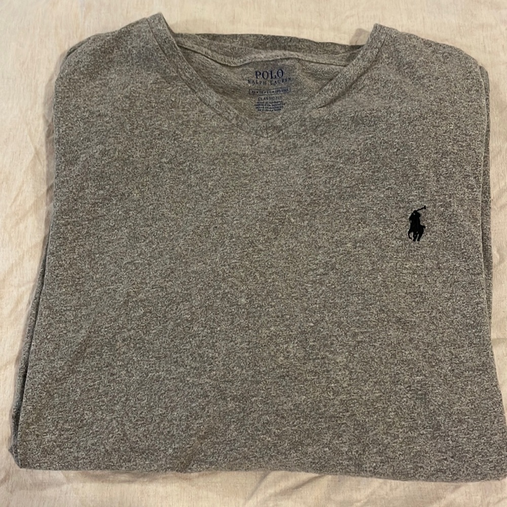 Polo Ralph Lauren Mens Grey Long Sleeve V-Neck Tee. Classic fit. Size XL.